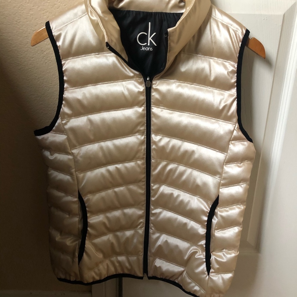 Calvin Klein reversible puffer vest